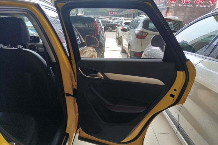 奥迪Q3 2017款 30 TFSI 时尚型中控内饰7006