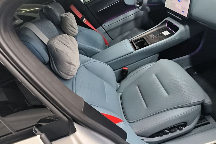 阿维塔12 2024款 700 三激光后驱奢享版局部细节41