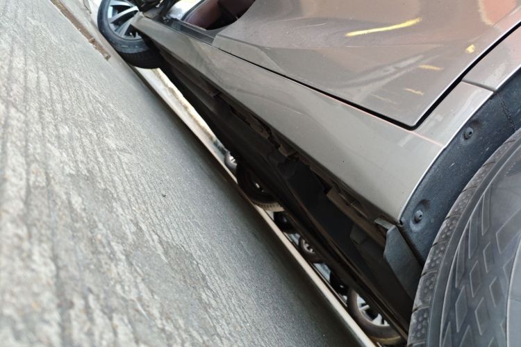 雷克萨斯ES 2020款 200 卓越版局部细节9002