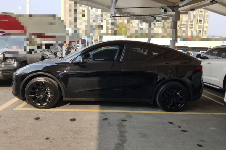 特斯拉 Model Y 2022款 后轮驱动版车身外观6003