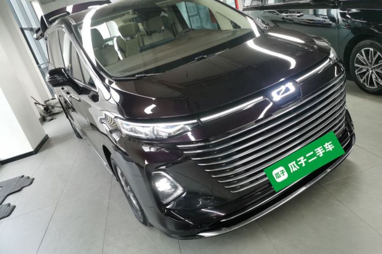 奔腾M9 2023款 2.0T 尊享型车身外观3