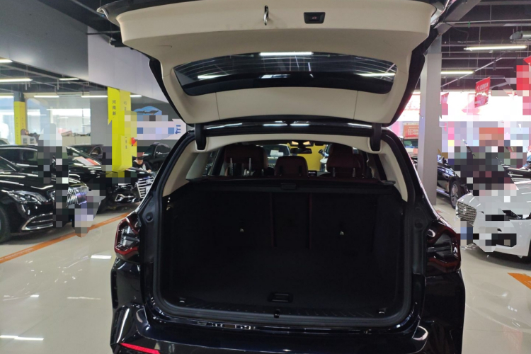 宝马iX3 2022款 改款 领先型机舱底盘23