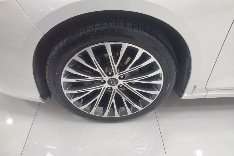 奔腾B70 2024款 龙腾版 1.5T 领创型车身外观35