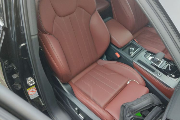 奥迪Q5L 2025款 40 TFSI 豪华动感型局部细节41