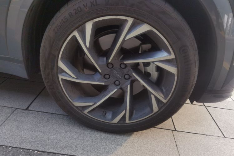 领克09 EM-P 2021款 2.0T PHEV Ultra 六座车身外观10