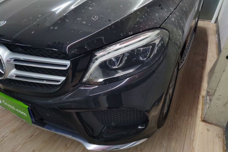 奔驰GLE 2017款 GLE 320 4MATIC 豪华型局部细节36