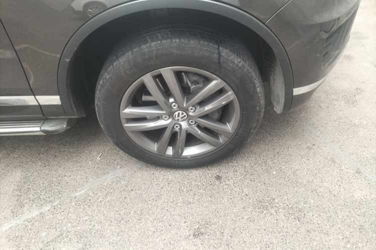 大众 途锐 2017款 3.0TSI 拓界版车身外观10