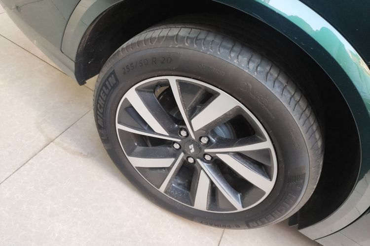 理想汽车 理想L8 2023款 Max车身外观6008