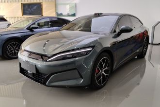 比亚迪 汉L 2025款 DM-p 四驱激光雷达旗舰型