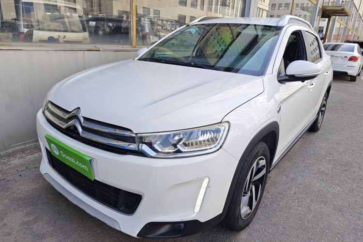 雪铁龙C3-XR 2015款 1.6L 自动先锋型车身外观1