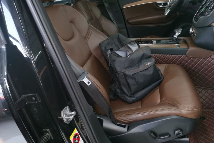 沃尔沃XC90 2018款 T6 智雅版 7座局部细节41
