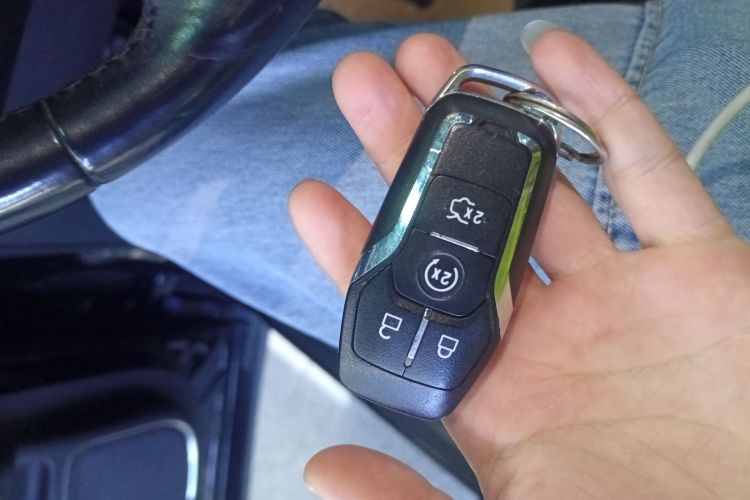 林肯MKX 2017款 2.7T 四驱尊耀版中控内饰7001