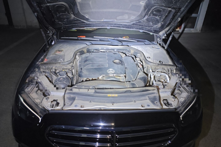 奔驰E级 2021款 E 260 L局部细节24