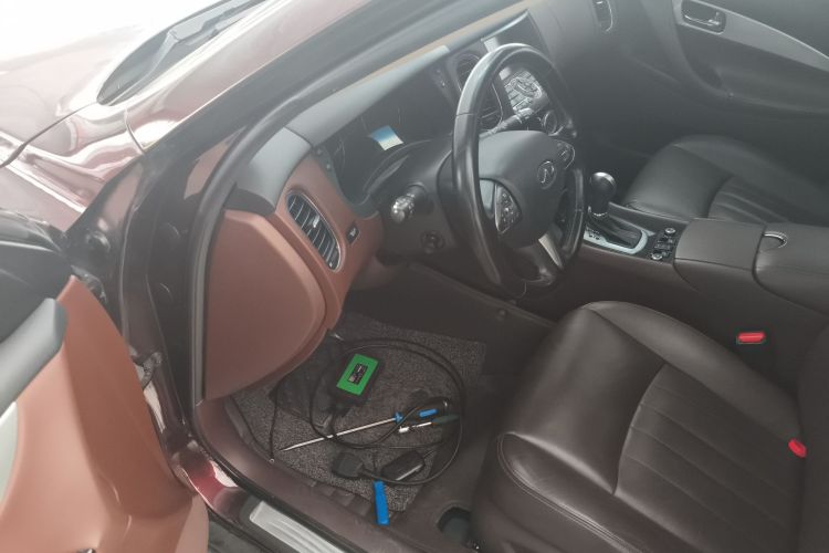 英菲尼迪QX50 2015款 2.5L 悦享版中控内饰20