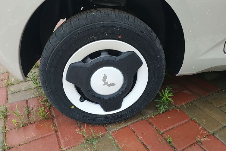 五菱汽车 宏光MINIEV 2024款 第三代 215km 青春版车身外观56