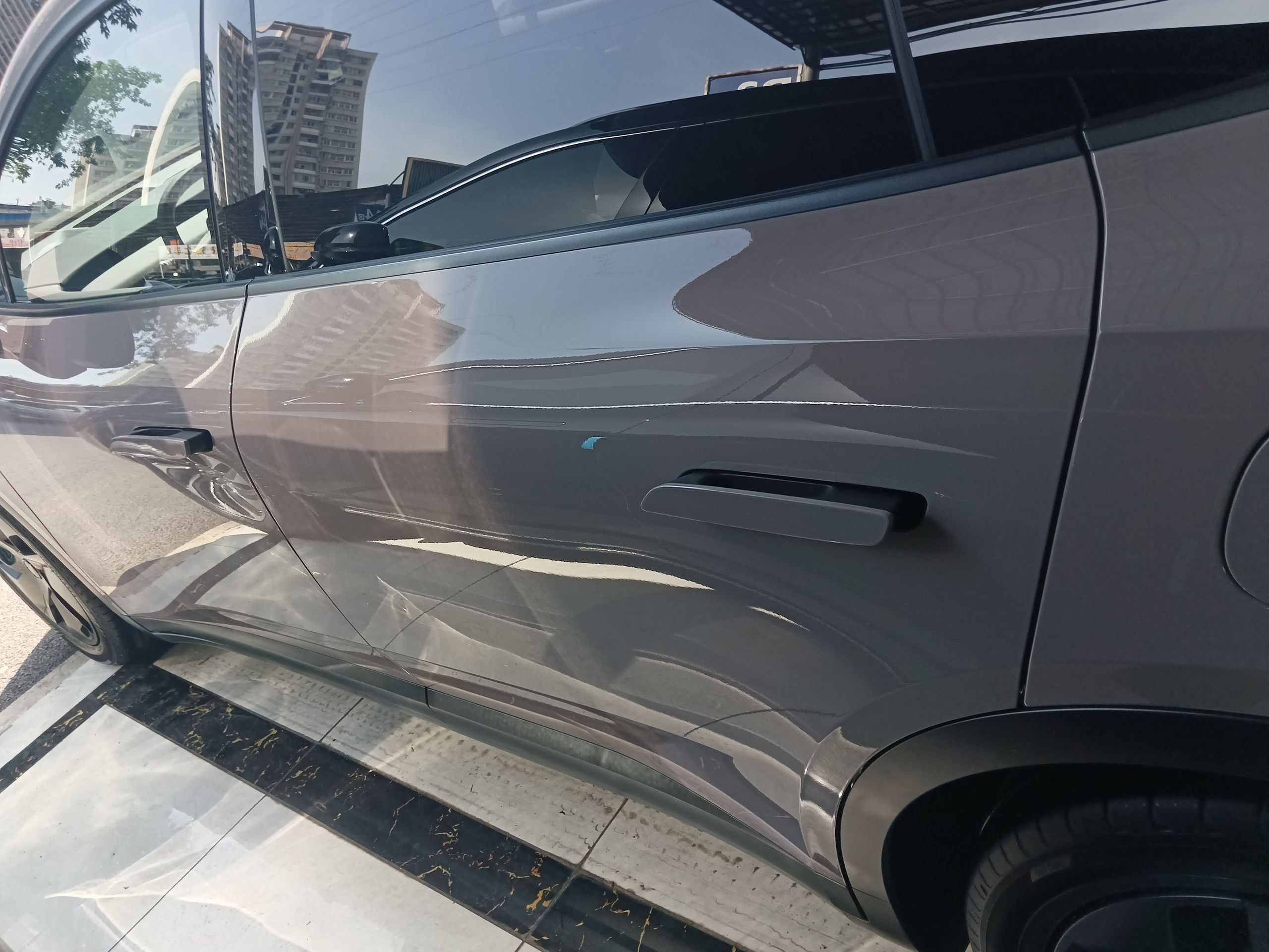 乐道L60 2024款  60kwh 后驱版