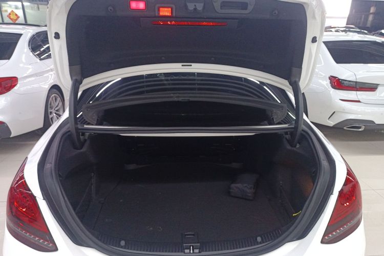 奔驰C级 2020款 改款 C 260 L 运动版机舱底盘23