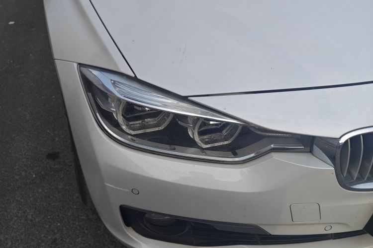 宝马3系 2018款 320Li 时尚型车身外观8