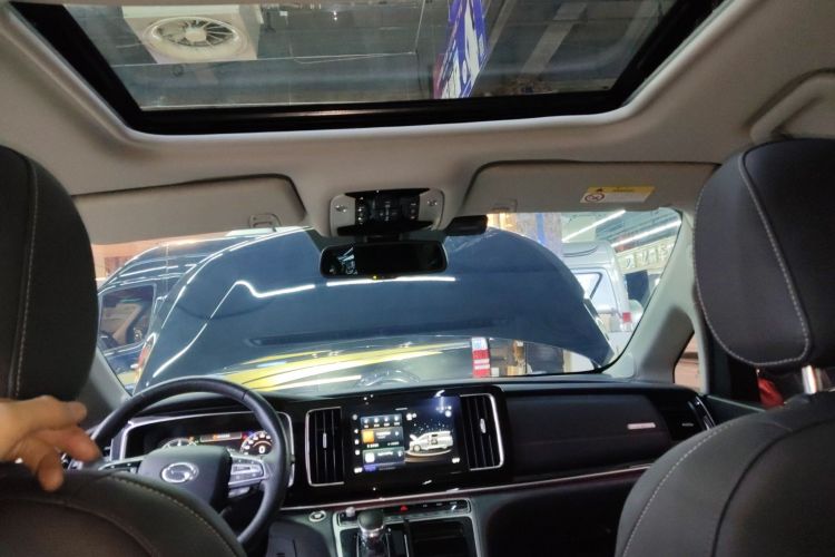 广汽传祺 传祺M8 2023款 大师系列 390T 至尊版中控内饰22