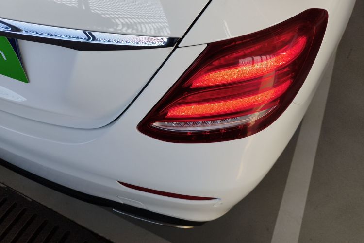 奔驰E级 2017款 E 200 运动型车身外观6001