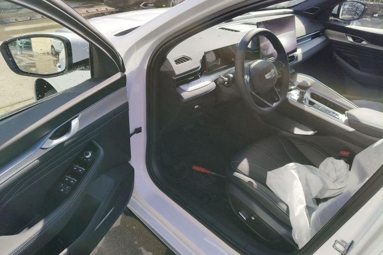 吉利汽车 星瑞 2025款 东方曜 1.5TD 昆仑版中控内饰20