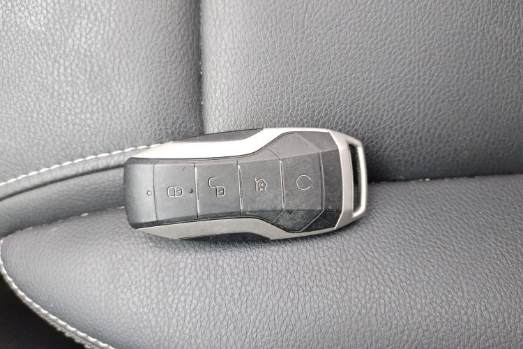 比亚迪 宋MAX 2021款 升级版 1.5T 自动豪华型 7座中控内饰11