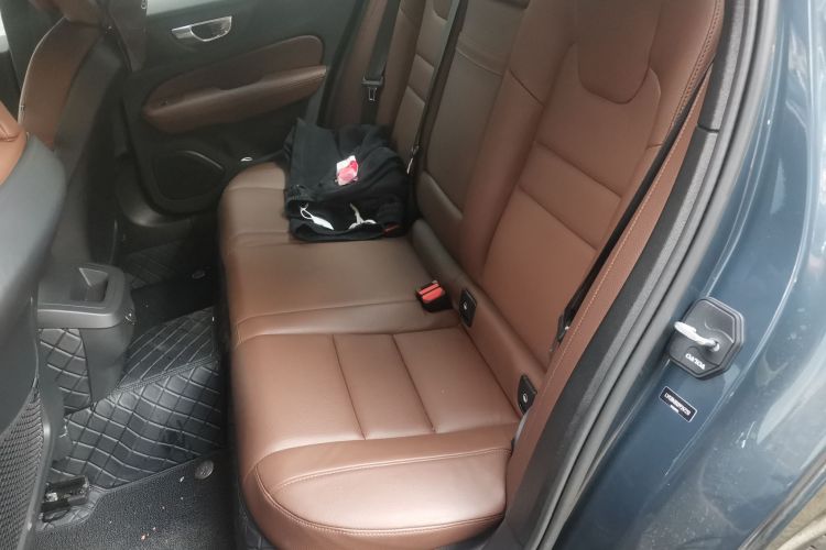 沃尔沃S60 2023款 B4 智逸豪华版中控内饰7004