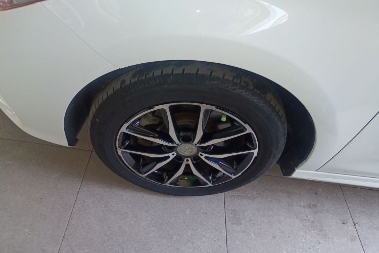 比亚迪 宋MAX 2017款 1.5T 自动智联精英型 7座车身外观6007