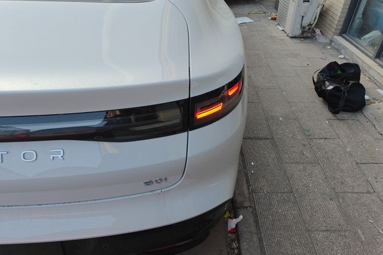 零跑汽车 零跑B01 2025款 550舒享版车身外观9