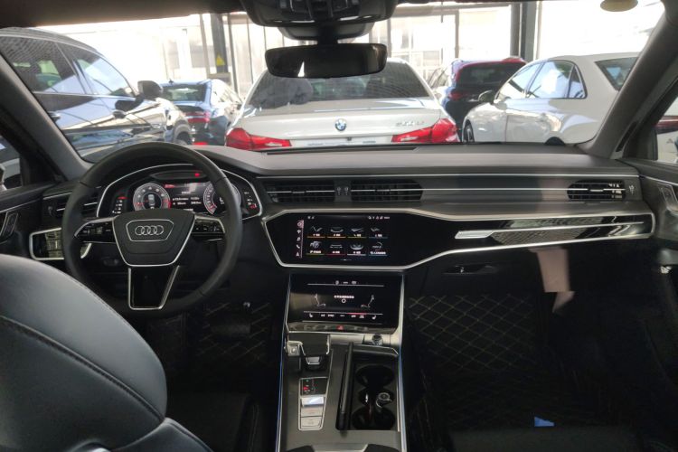 奥迪A6L 2025款 改款 45 TFSI 臻选动感型中控内饰7002