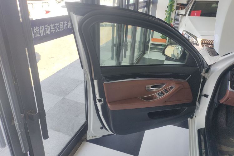 宝马5系 2017款 520Li 典雅型中控内饰7007