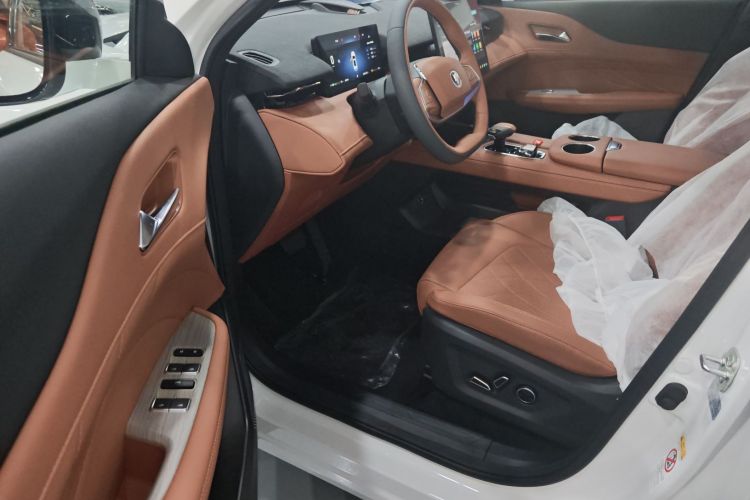 长安UNI-Z新能源 2024款 蓝鲸智电iDD 125km 卓越型中控内饰20