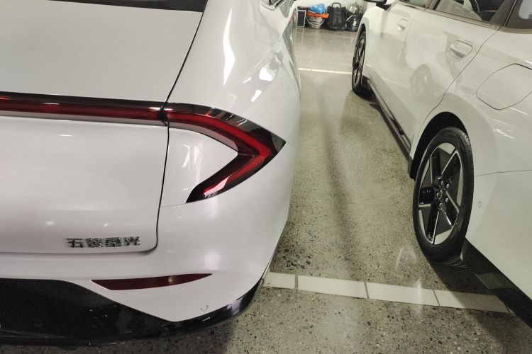 五菱汽车 五菱星光 2025款 610km 智能进阶型车身外观6006