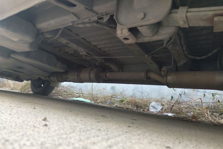 东风御风 御风 2021款 2.0T动力王前驱物流车长轴中顶6-9座国VI ZD20局部细节9003