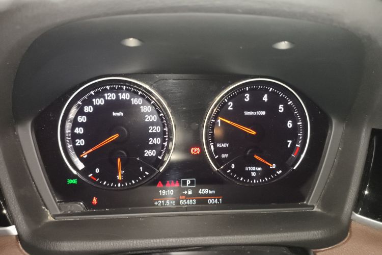 宝马X2 2020款 sDrive20i M越野套装中控内饰14