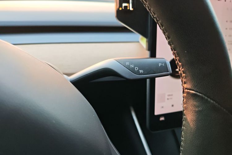 特斯拉 Model 3(进口) 2019款 长续航全轮驱动版中控内饰18