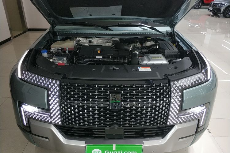 仰望U8 2023款 豪华版机舱底盘24