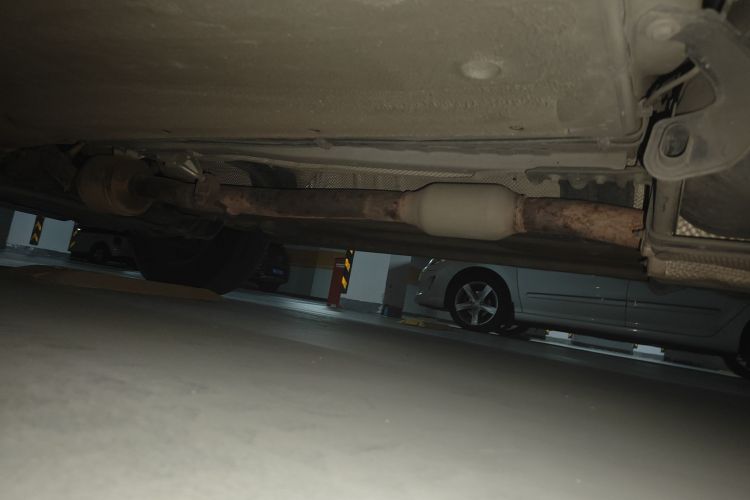 路虎 神行者2 2014款 2.0T Si4 SE汽油版局部细节9003