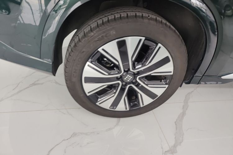 蓝电E5 PLUS 2025款 165km 长续航版PLUS 5座车身外观6008