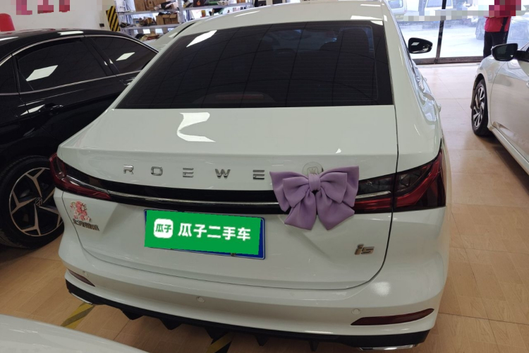 荣威i5 2023款 1.5L CVT豪华版车身外观6