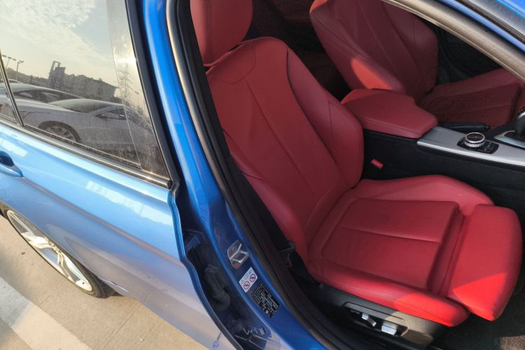 宝马3系 2019款 320i M运动套装局部细节41