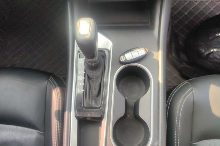 日产 天籁 2019款 2.0L XL 舒适版局部细节18