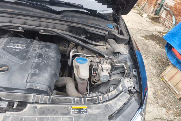 奥迪Q5 2013款 40 TFSI 舒适型局部细节9007