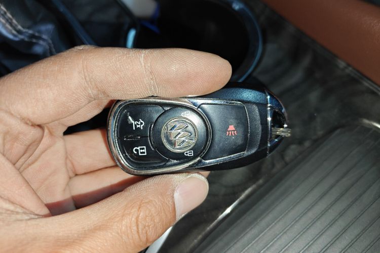 别克 昂科威 2016款 28T 四驱豪华型中控内饰11