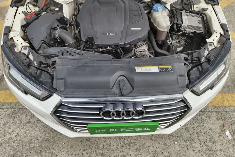 奥迪A4L 2018款 30周年年型 40 TFSI 进取型局部细节24