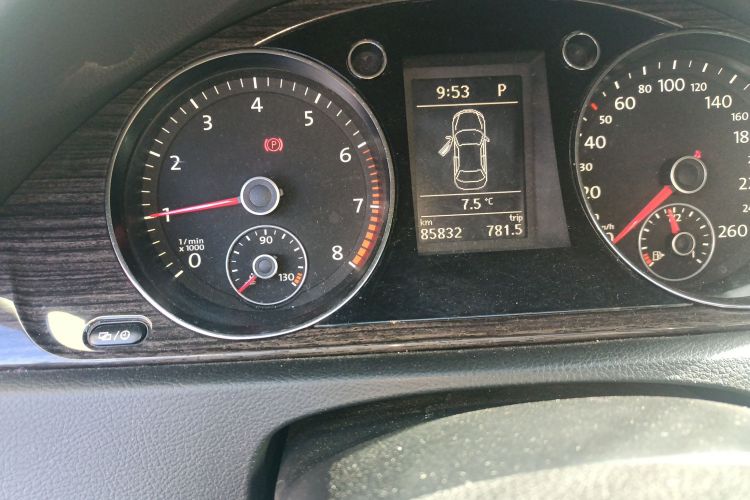 大众 迈腾 2013款 2.0TSI 尊贵型中控内饰15