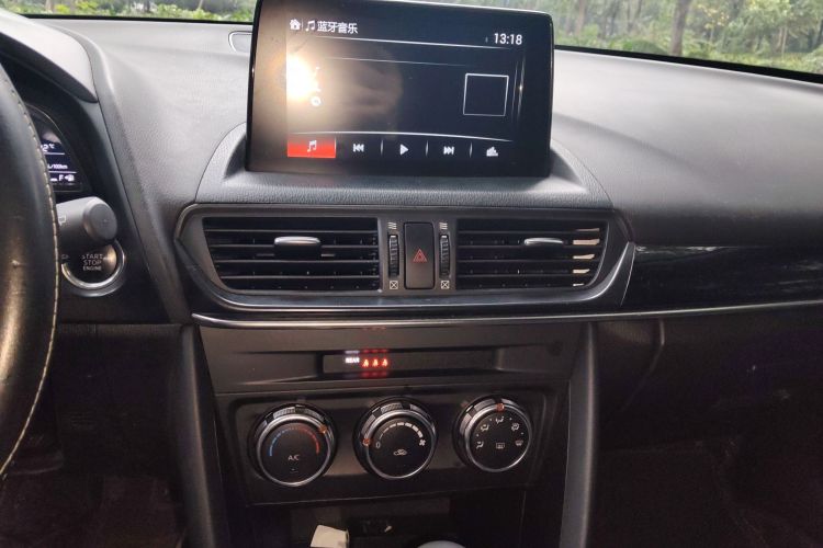 马自达CX-4 2021款 2.0L 自动两驱蓝天活力版中控内饰16