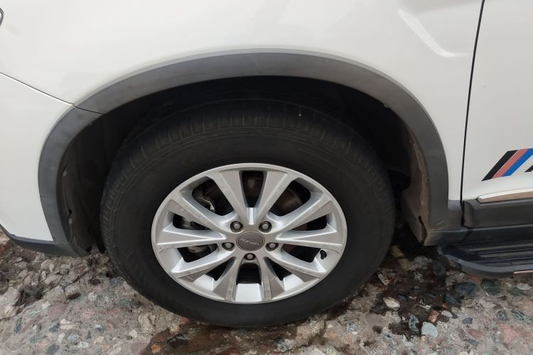 哈弗H6 2018款 红标 运动版 1.5T 自动两驱精英型车身外观35