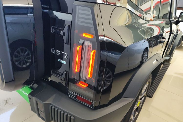 捷途山海 捷途旅行者C-DM 2024款 C-DM 208KM 山野版车身外观9