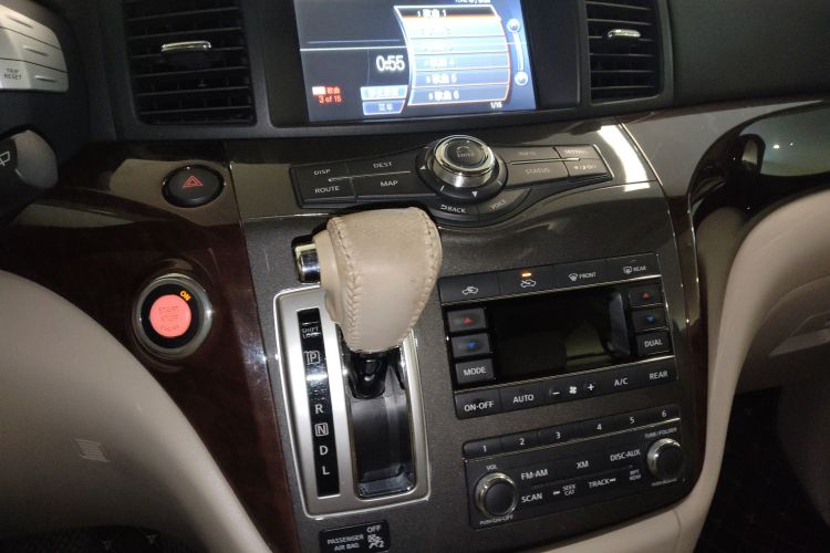 日产 贵士 2013款 3.5L SL局部细节18